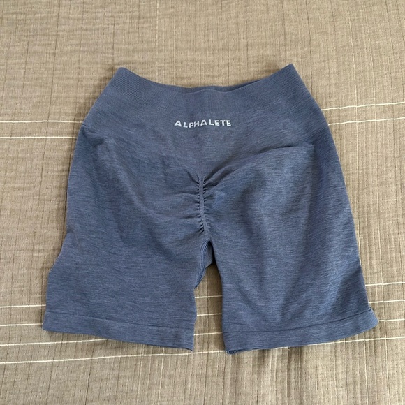 Alphalete Amplify shorts - Picture 1 of 5